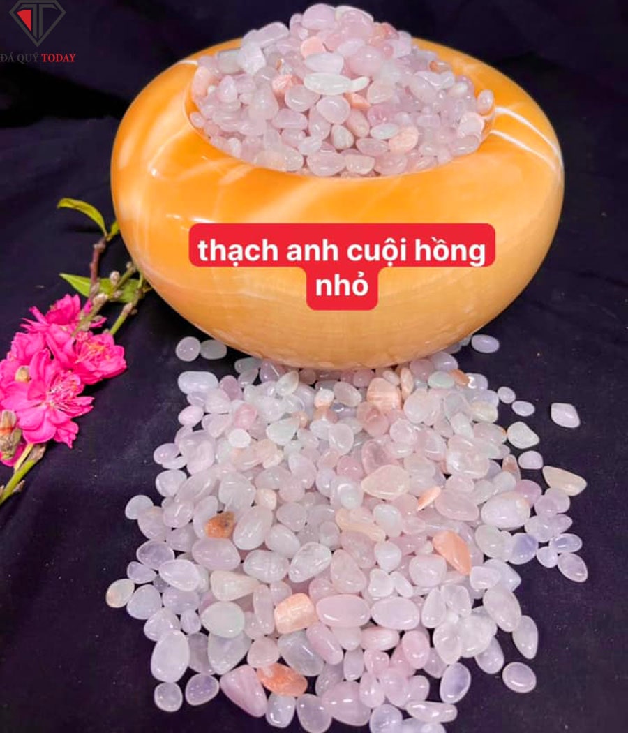 Đá vụn thạch anh hồng phong thủy